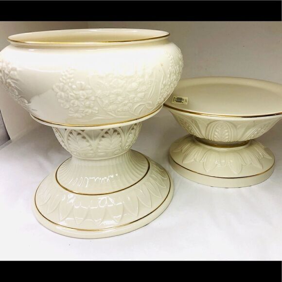 Lenox China Serveware Set: Bowl & 2 Display Bases - Picture 12 of 16
